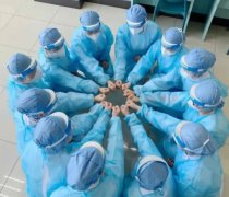 因为她们清楚守卫家乡人民安全必须坚守